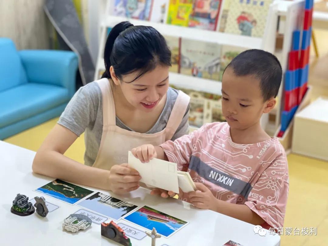 小孩通过哭闹要挟父母实例,当孩子用哭要挟时如何应对