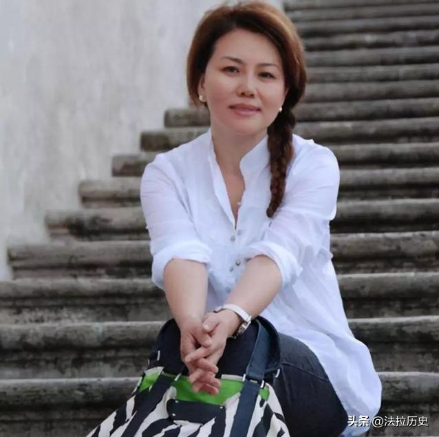 央视退休主持人岁月无情爱永在,六位不得已离开央视的著名主持人