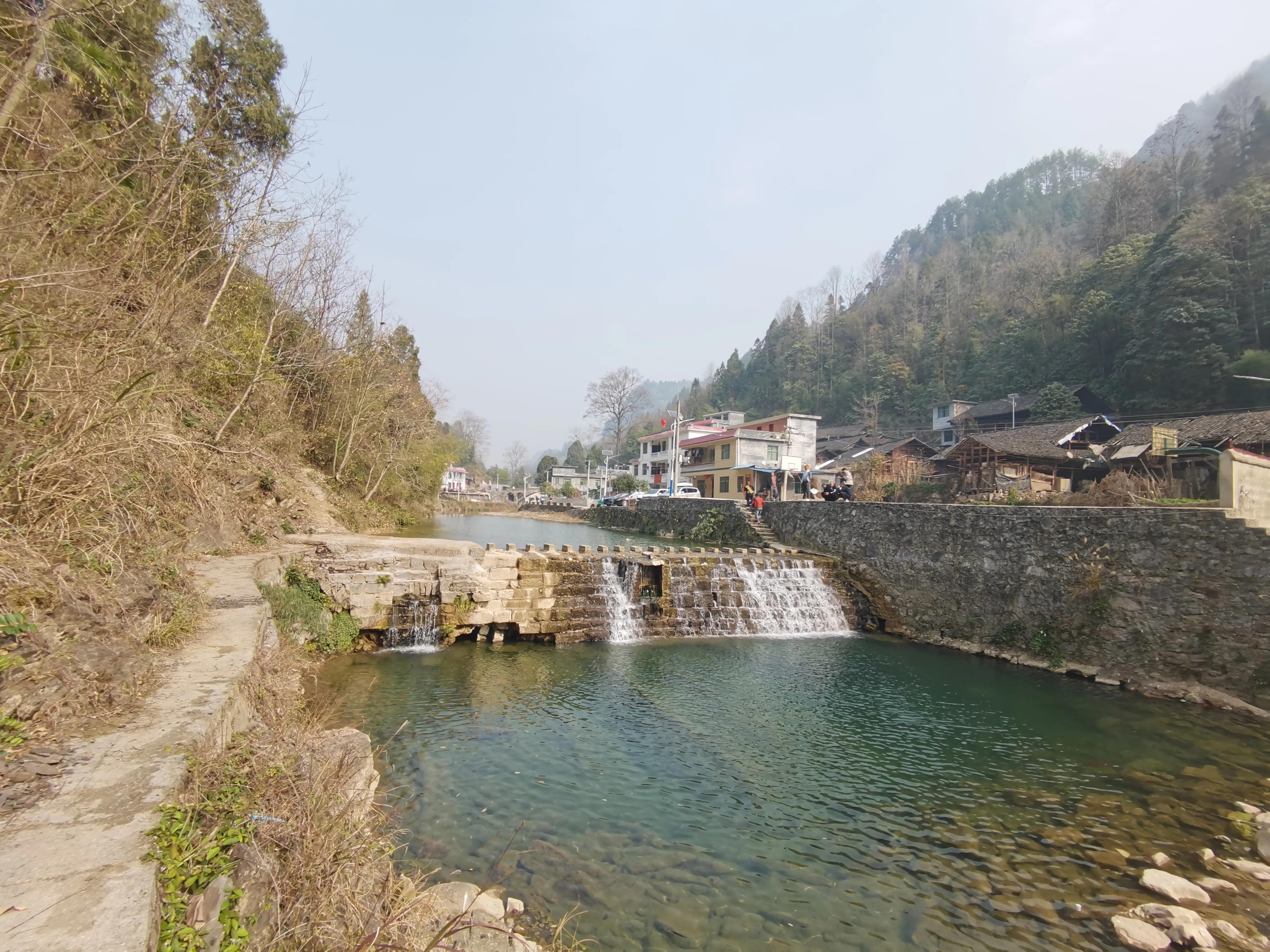 我家后面有座大山,我家后面有一座山用什么符号表示