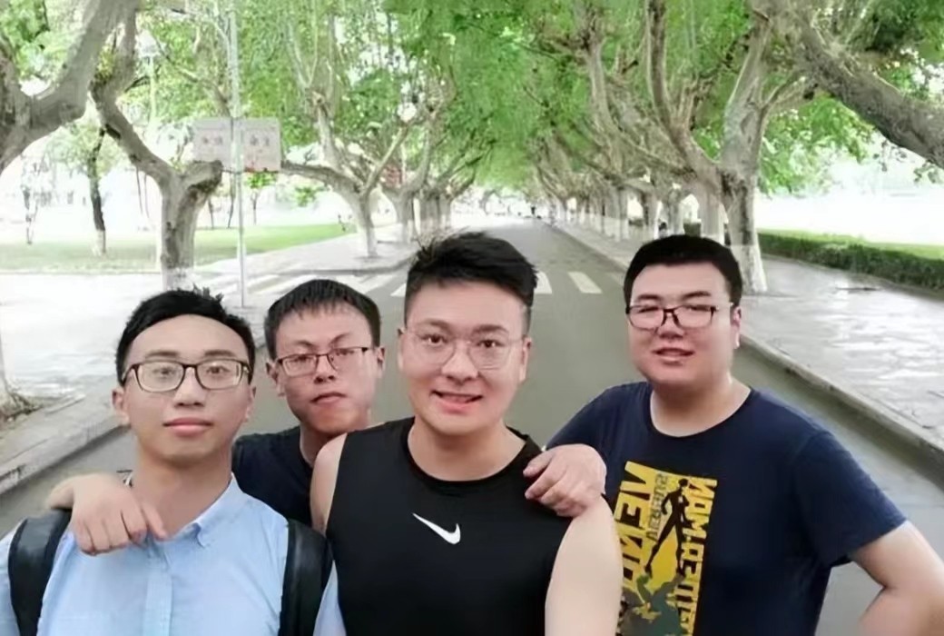 上海交大博士白血病放弃治疗,上海交大29岁硕士白血病复发