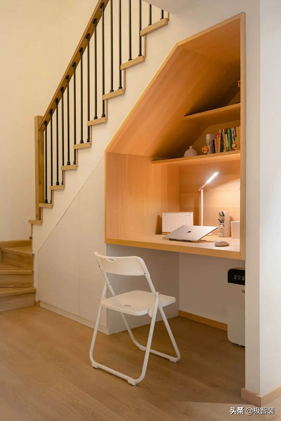 空间小楼梯的设计,空间小钢构楼梯的设计