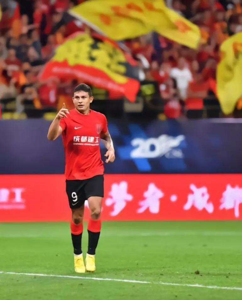 中超联赛已到第9轮。射手榜上排名靠前球员的内心独白。