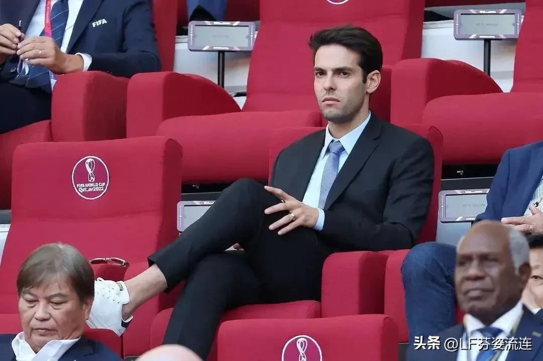 追风少年终究追不上岁月的脚步，“上帝之子”卡卡