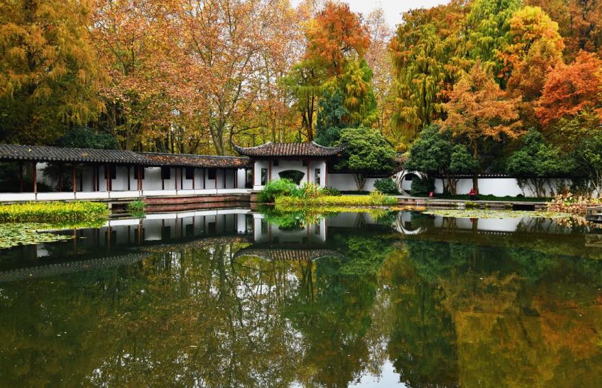 描写西湖秋天的古诗,西湖的秋天最美