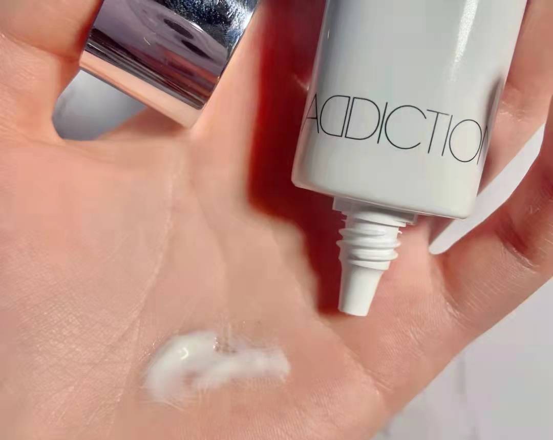 黛珂和薇诺娜防晒哪个更适合干皮,黛珂防晒霜适合哪种皮肤