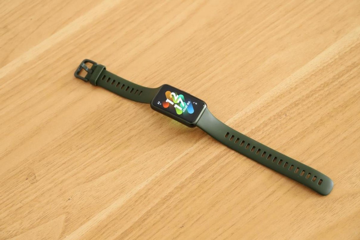 华为手环7和7pro有什么区别,华为手环7和7nfc有什么区别