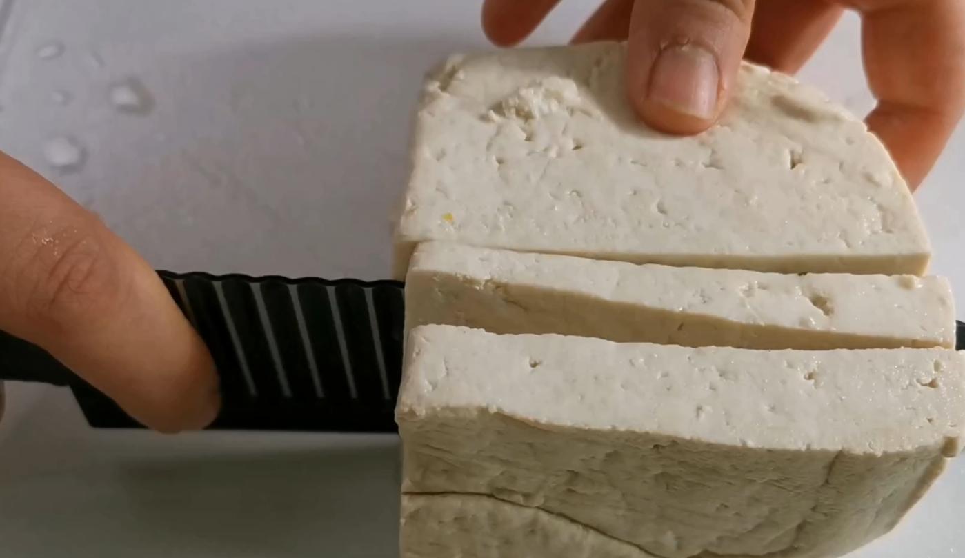 不论炖什么鱼最忌放这2种调料,炖鱼的时候多放什么鱼才能不腥