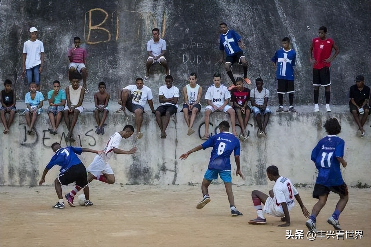 贝利十号背影,贝利之后的10号球员