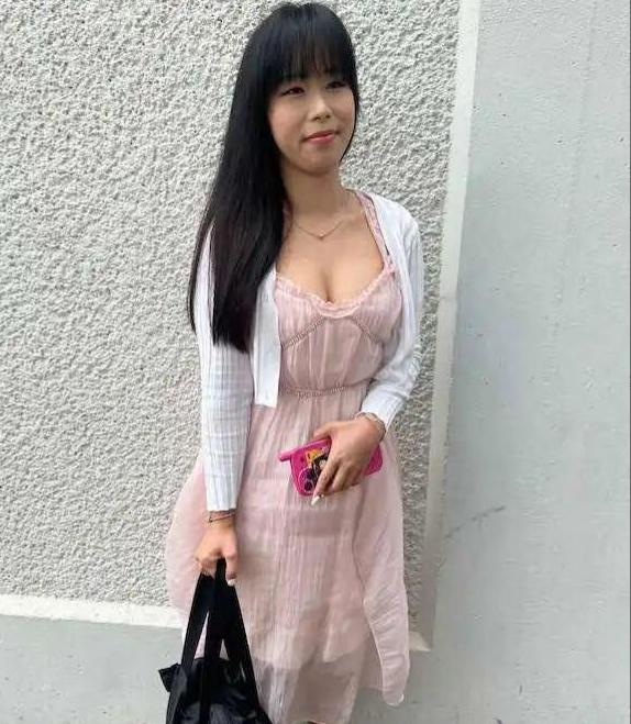 今年被内定的“神颜港姐冠军”，火辣到网友集体破防：港娱有救了