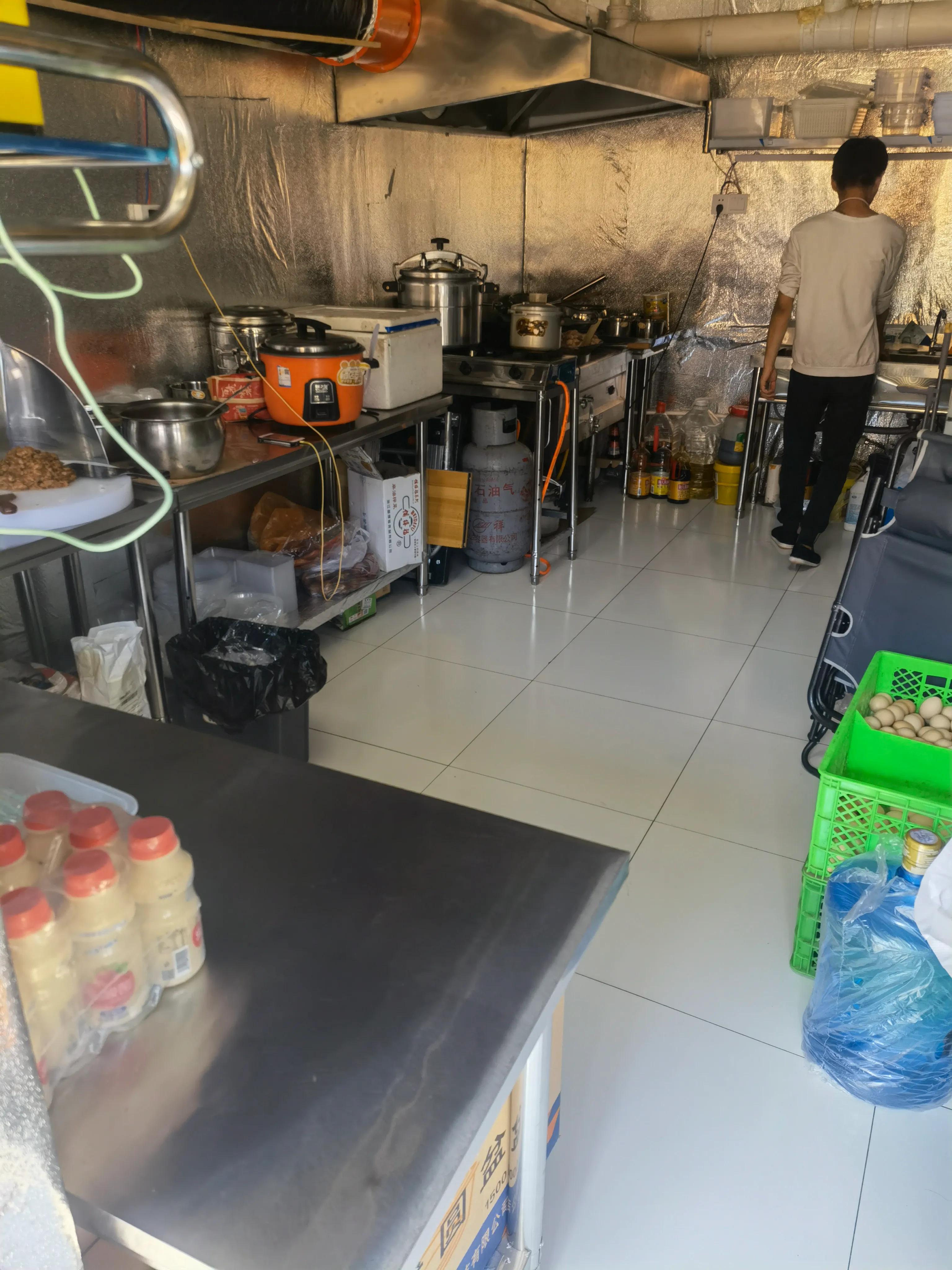 第一次在保定看到的外卖之家