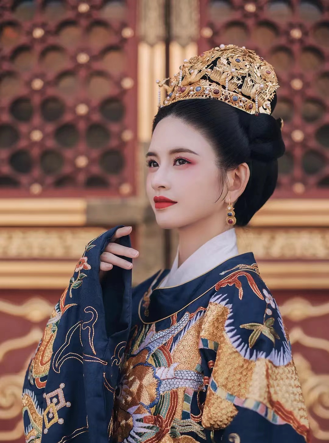 林思意王秀玉可爱瞬间,幸福到万家王秀玉扮演者林思意