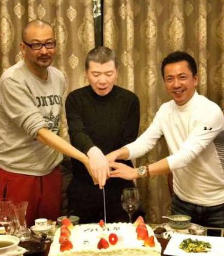 把戏子捧上天，四年赔光63亿，华谊兄弟大裁员背后，是娱圈的悲哀