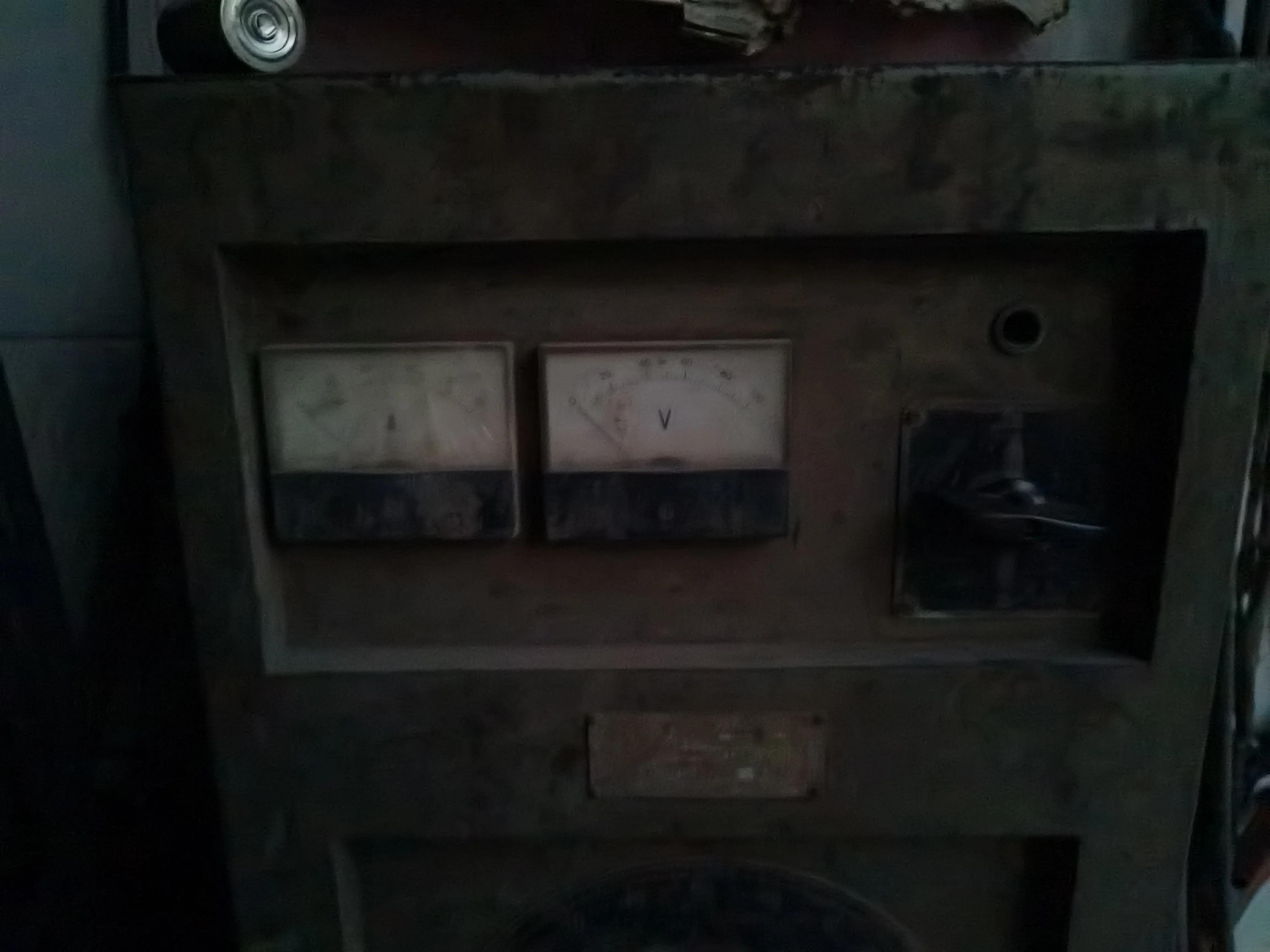 铅酸蓄电池修复方法怎么加水,铅酸电池加水电压变低怎么办