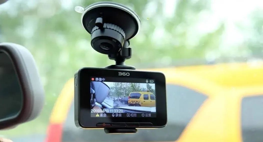 私自安装行车记录仪违规吗,私自加装行车记录仪罚款200