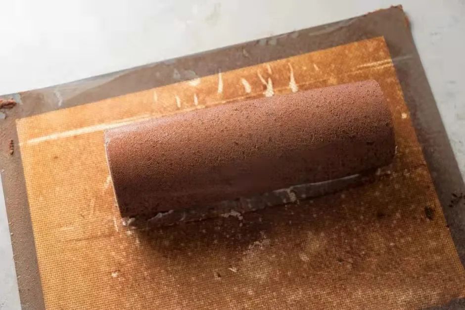 蛋糕卷怎么老是掉皮而且还开裂,不掉皮不开裂蛋糕卷做法