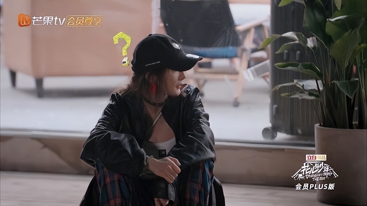 杨幂韩东君同框路透,花少韩东君袭击杨幂采访哪期