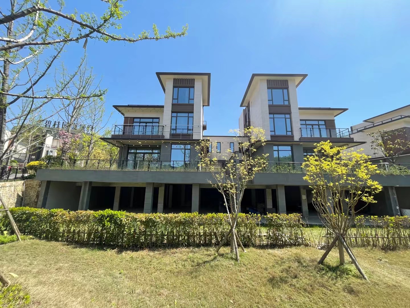 买一楼送的负一楼有产权吗,买一楼送的负一楼