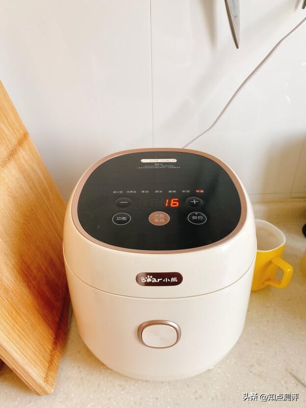 小熊和苏泊尔的电饭煲哪个好,小熊电饭煲跟苏泊尔电饭煲哪个好