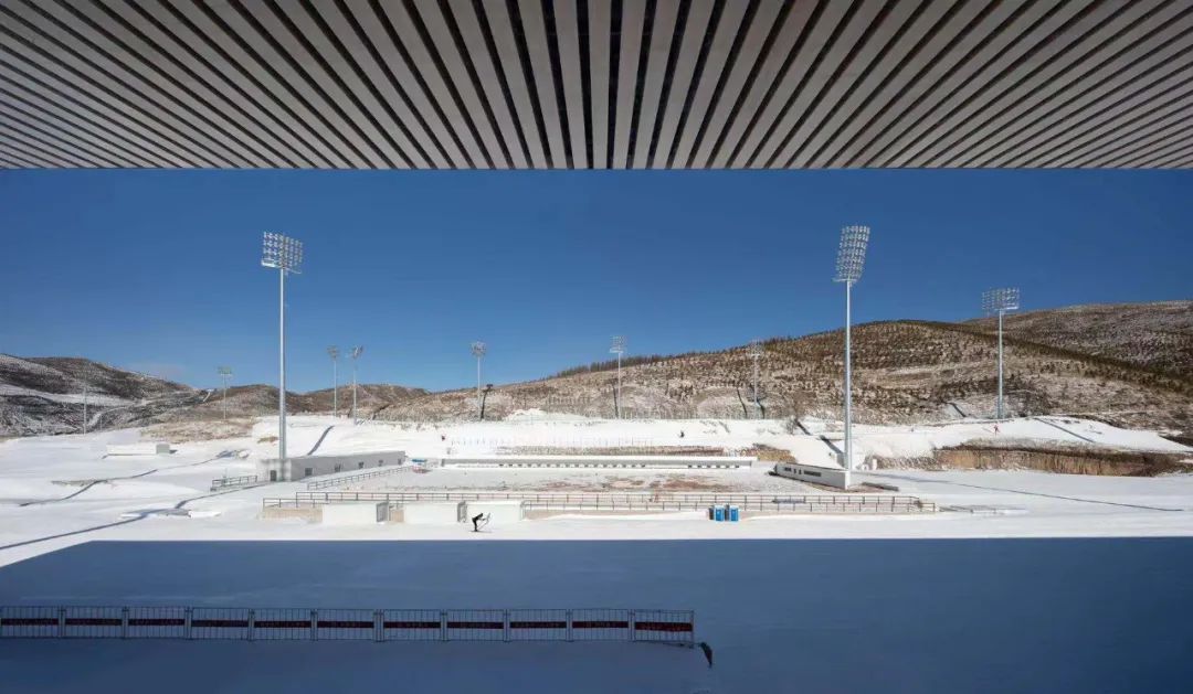 北京冬奥会会标的设计意图,北京冬奥会的场馆设计思路