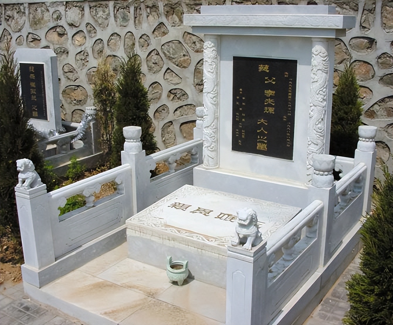 墓碑立碑有什么讲究和忌讳,立墓碑十大禁忌