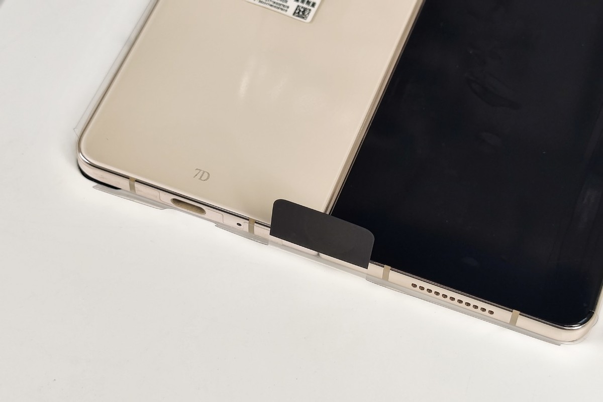 三星galaxyzfold3和4折叠屏测评,三星galaxyzfold411英寸折叠屏