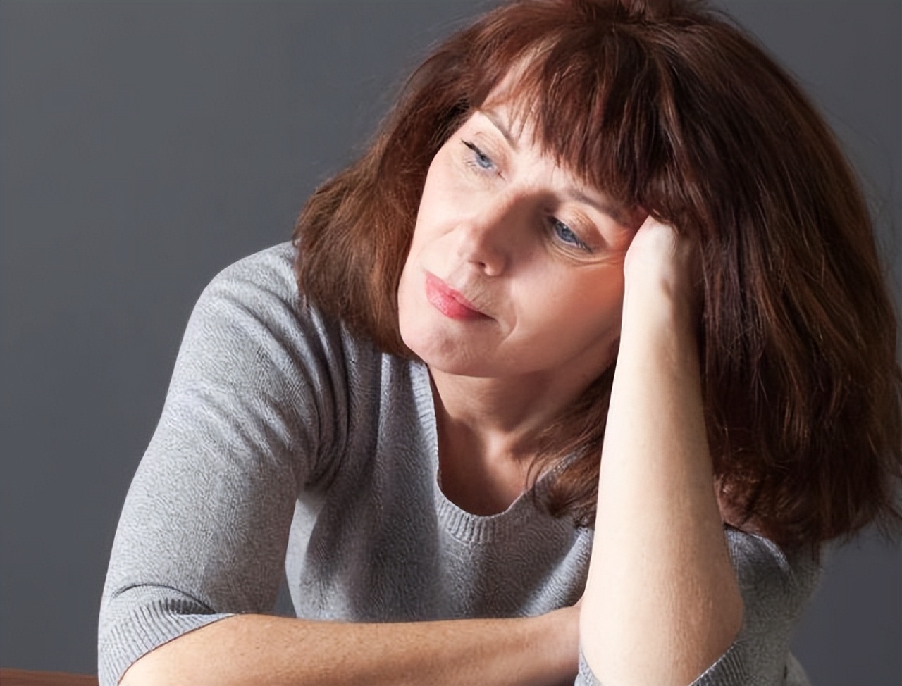 女人绝经怎样通过食物增加雌激素,绝经后的妇女应该吃什么