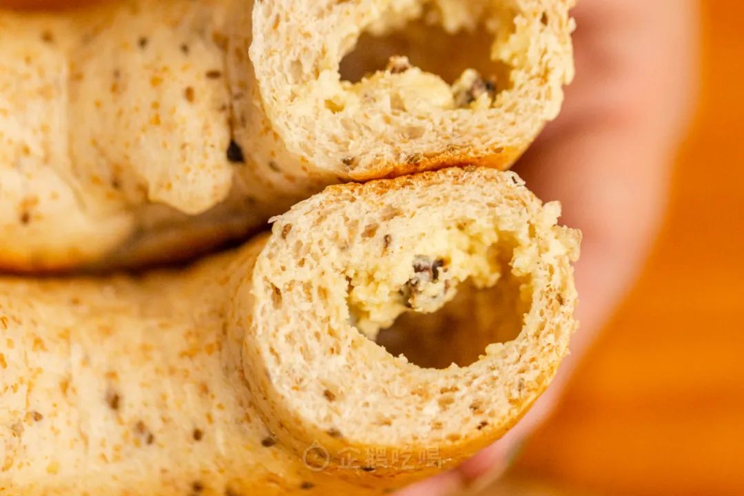 吃掉100+只面包，终于掏出这篇连锁面包店购买指南