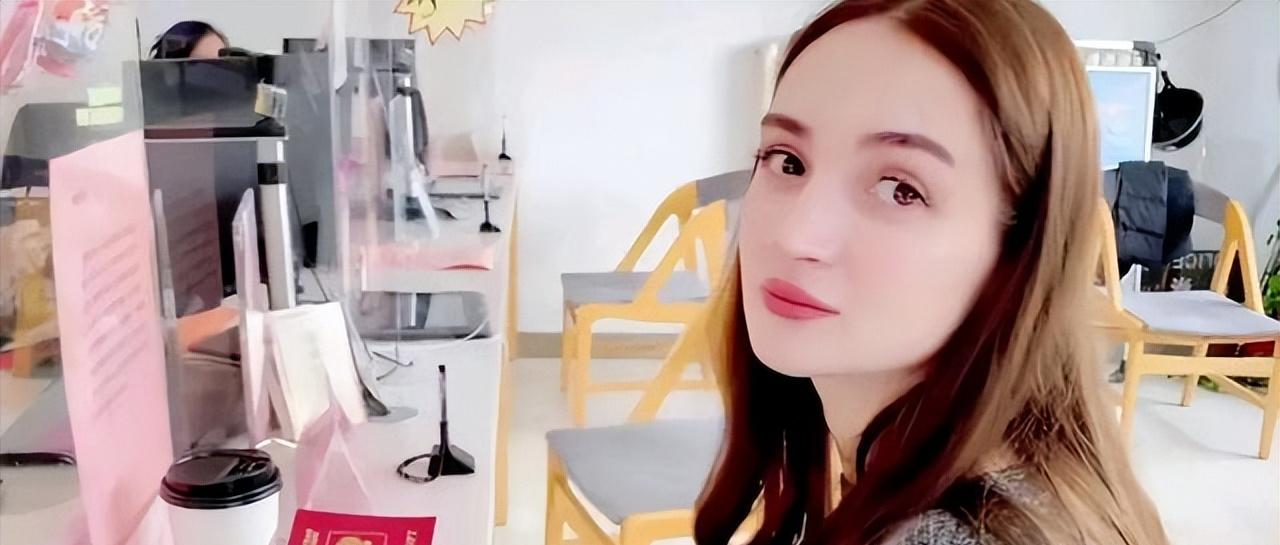 富二代崔凯瑞，娶崇拜毛主席的乌克兰美女，今带丈人一家定居中国