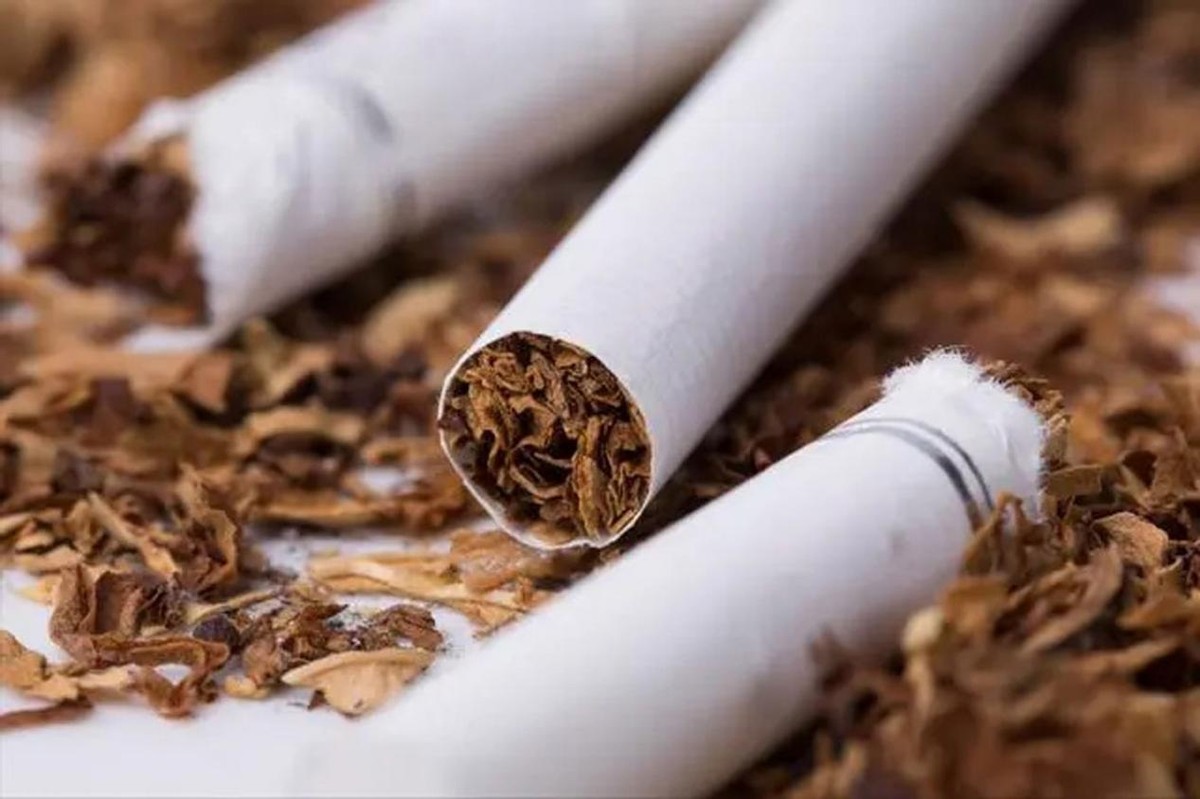 中国中华烟在日本卖多少钱一包,中华烟日本卖20元一盒