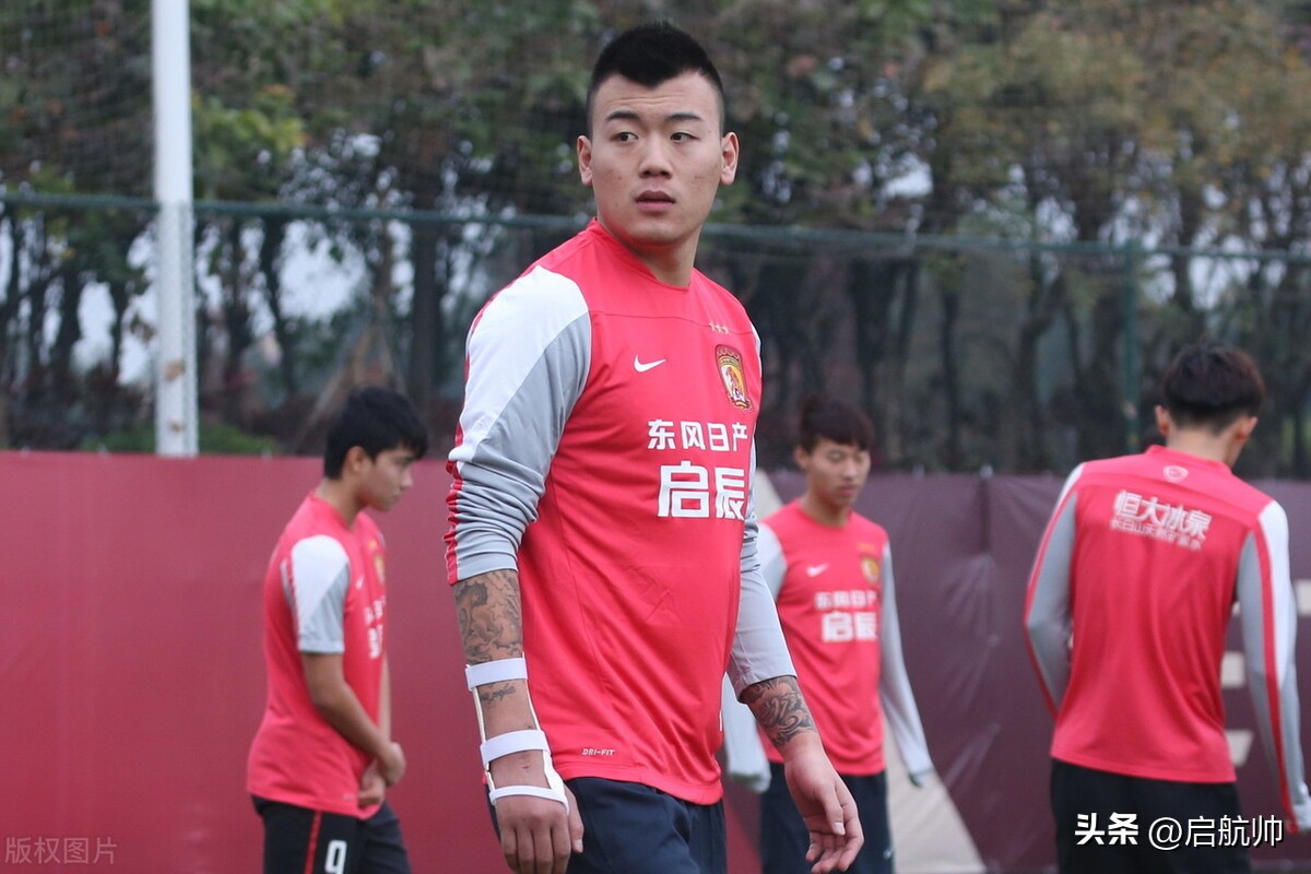 大器晚成！广州队旧将31岁入国足，曾被誉为郑智接班人沦落开出租