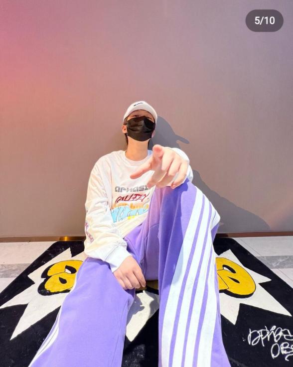 李小璐PG1疑设计情侣品牌，同养一只宠物被质疑同居