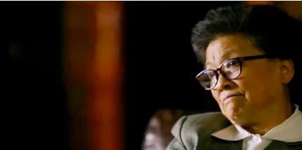 没有《人世间》智慧的金月姬丈母娘，哪有姑爷周秉义。倒在绝症？