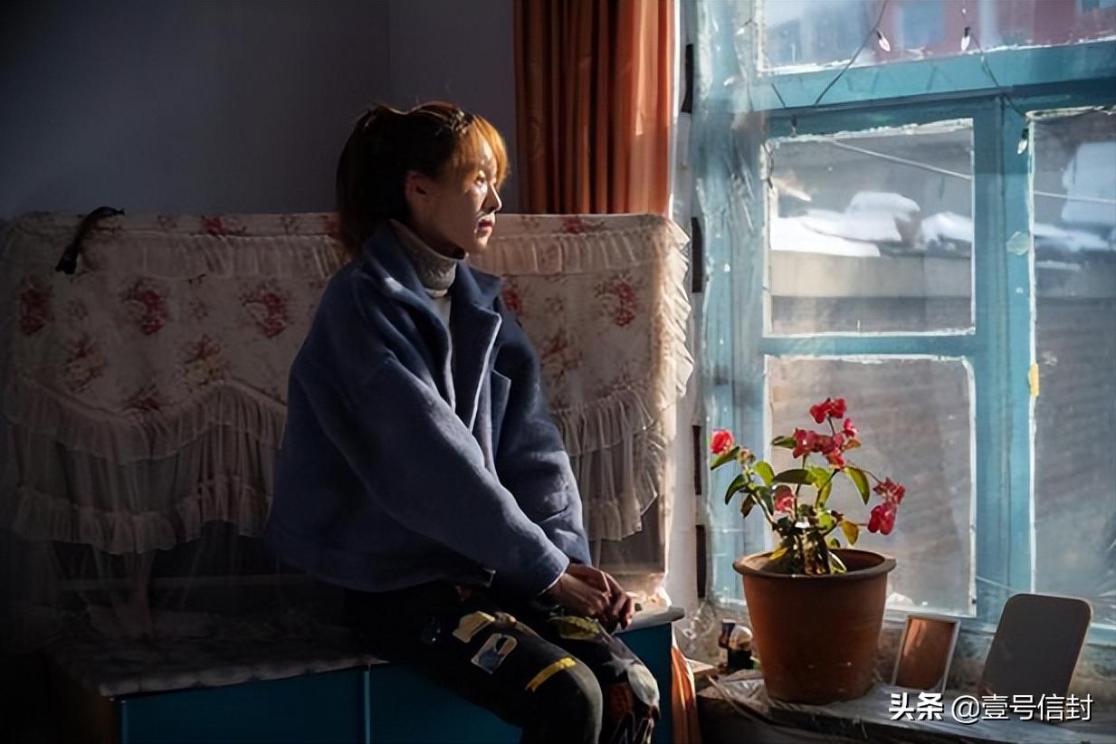 一个偏远山村挖出日军遗留毒气弹,地下挖出以前日本人留下的毒气弹