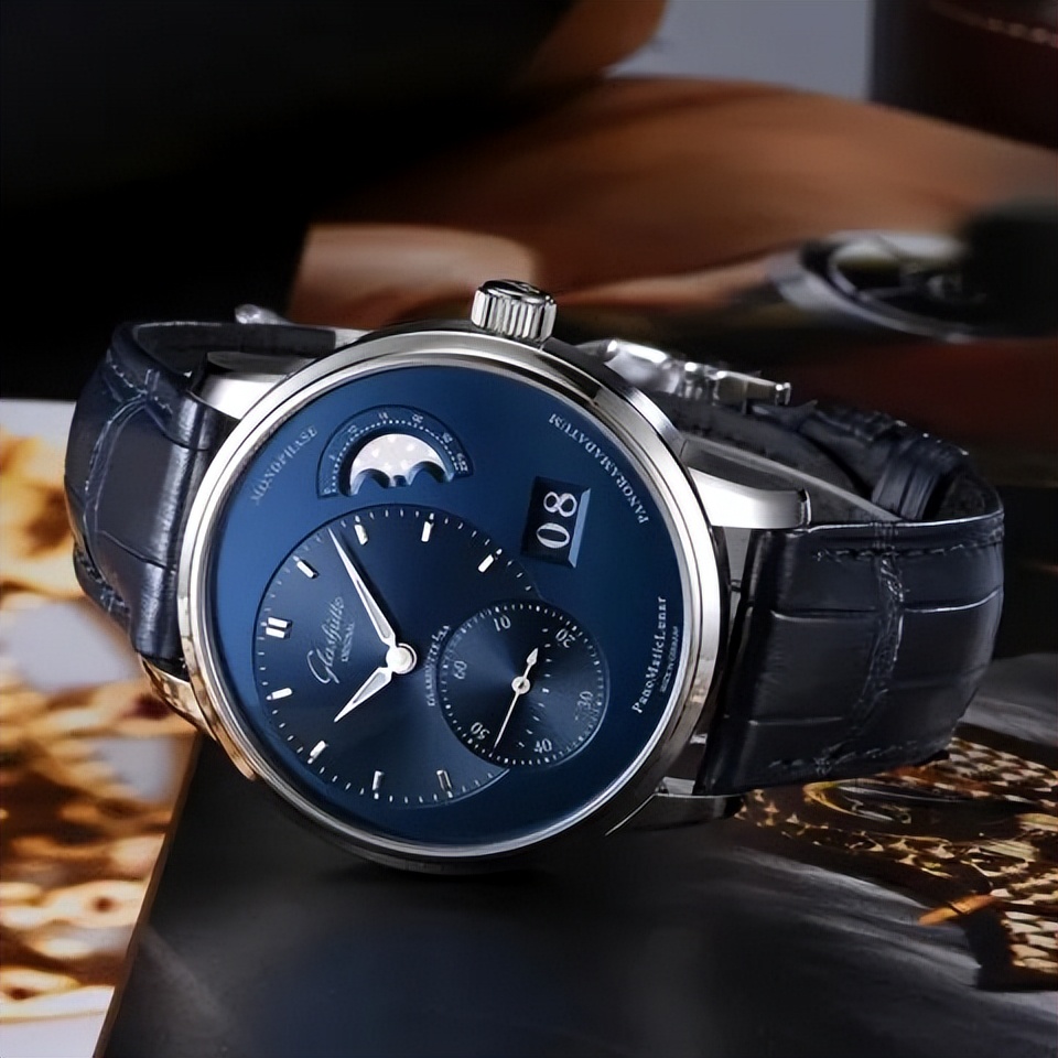 正装表选宝珀还是万国,正装表买40还是42