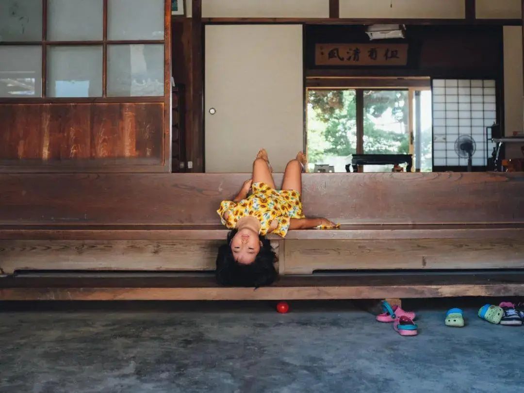 爸爸拍坏人女儿却被偷走完整版,日本老爸偷拍儿子的丑照