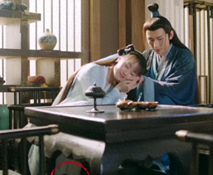 影视剧中各种奇葩穿帮,电视剧爆笑穿帮镜头看一次笑一次