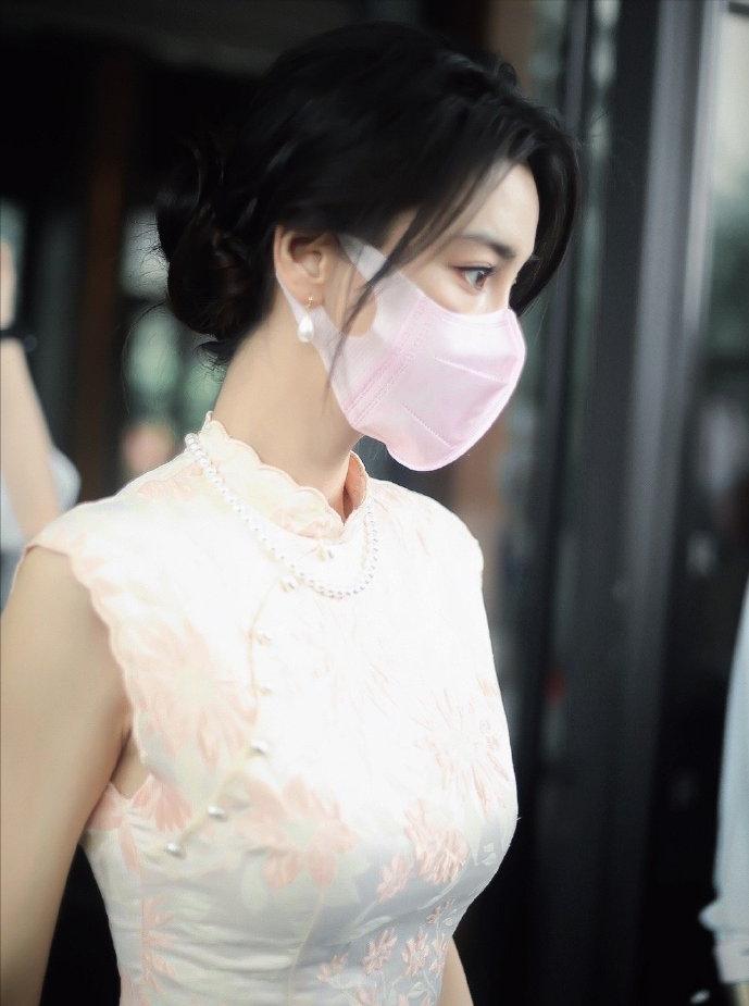 angelababy王牌对王牌旗袍,王牌对王牌angelababy穿旗袍