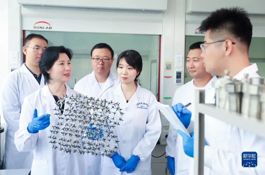 二十大代表风采丨是*产党共**员，是打铁的人，更是“铁打的”人