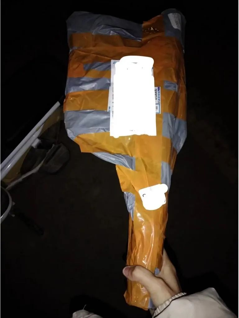 拆开快递的瞬间爽爆了,拆快递激动到无法说话