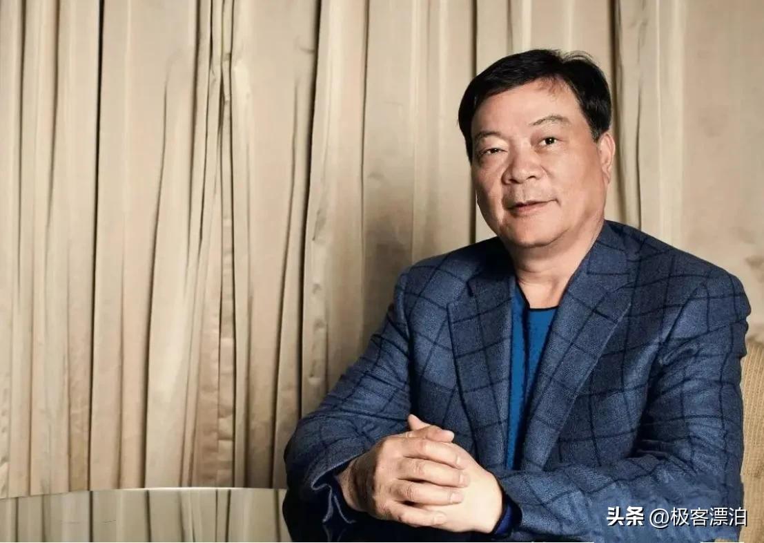 藏得太深！宁德时代和比亚迪的“幕后大佬”，居然是卖西服的？