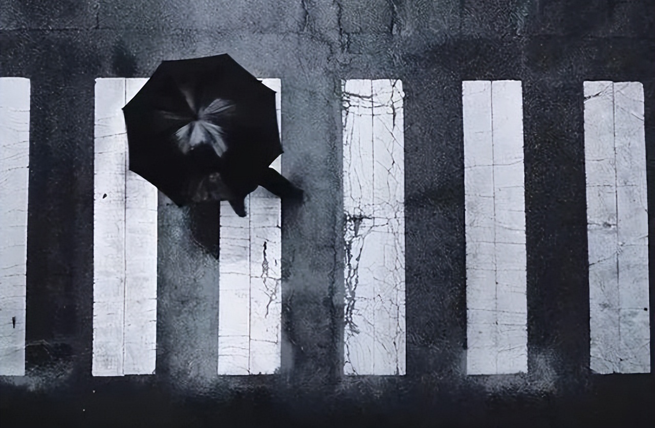 越是爱做这4件事的人，人格越“黑暗”，小心为上，务必保持距离