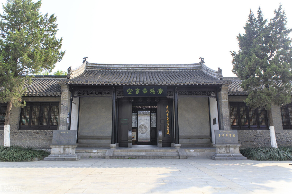 穷秀才阴差阳错,穷秀才遇见官差打美女