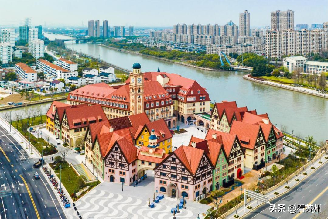 今天开幕,用两根木棍做手工