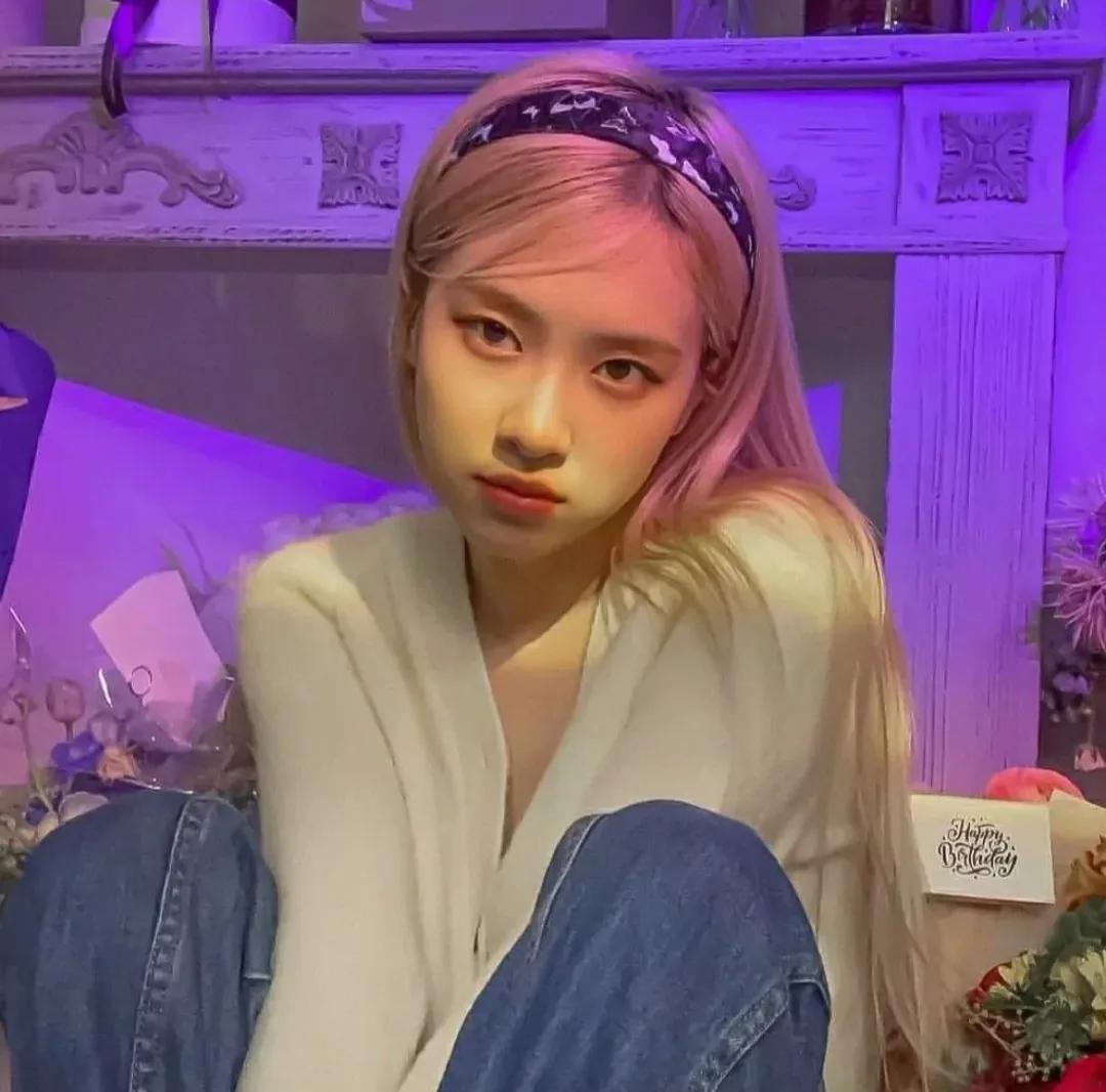 爱豆头像圆形,发你家爱豆的头像