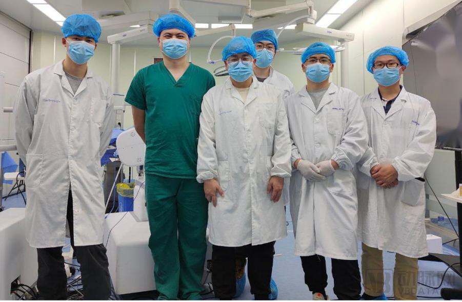 自然腔道手术机器人,人工智能手术机器人视频