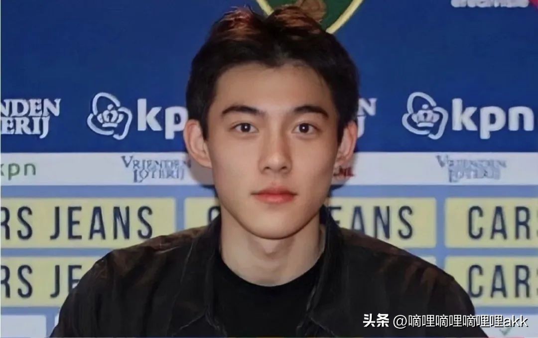 年下｜《就这么定了》作者：小布爱吃蛋挞/你爸爱看中国足球么？