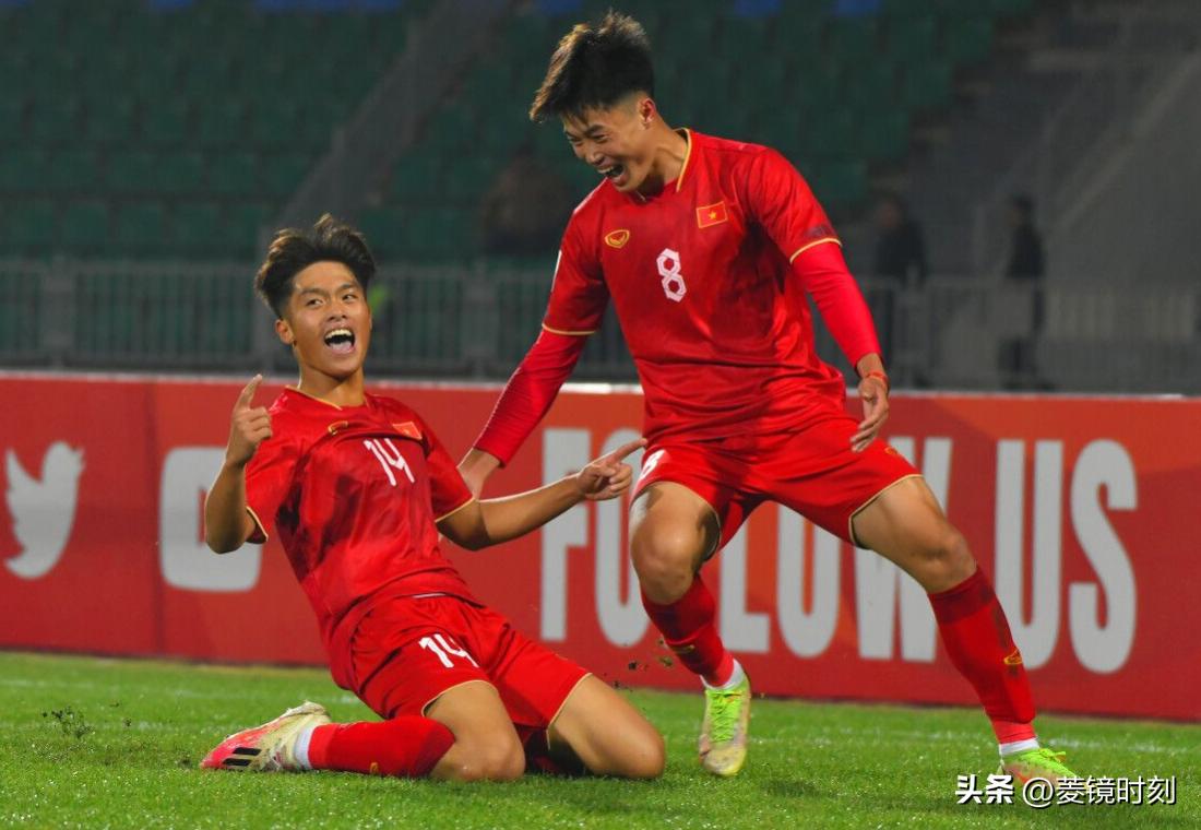 亚洲足坛疯狂一夜:越南男足2-1绝杀2连胜,澳洲3-2伊朗,叙利亚2负