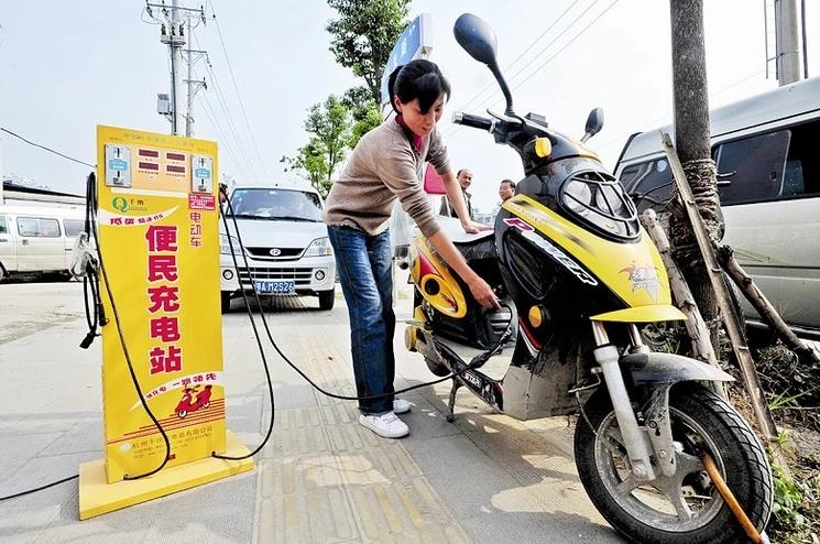 电动车电池鼓包发热会着火吗,电动车电池鼓包怎么降温
