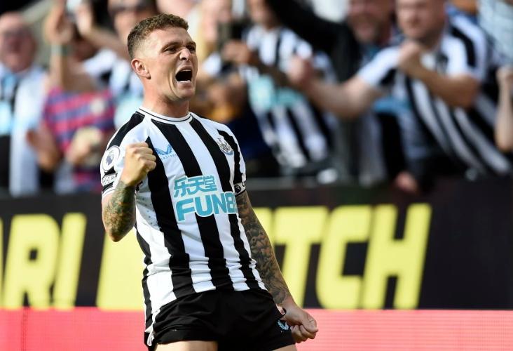 英超利物浦2-0战胜狼队,英超利物浦大胜曼联全场