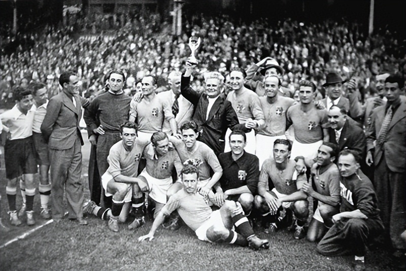 世界杯不夺冠就枪毙,不赢球就枪毙